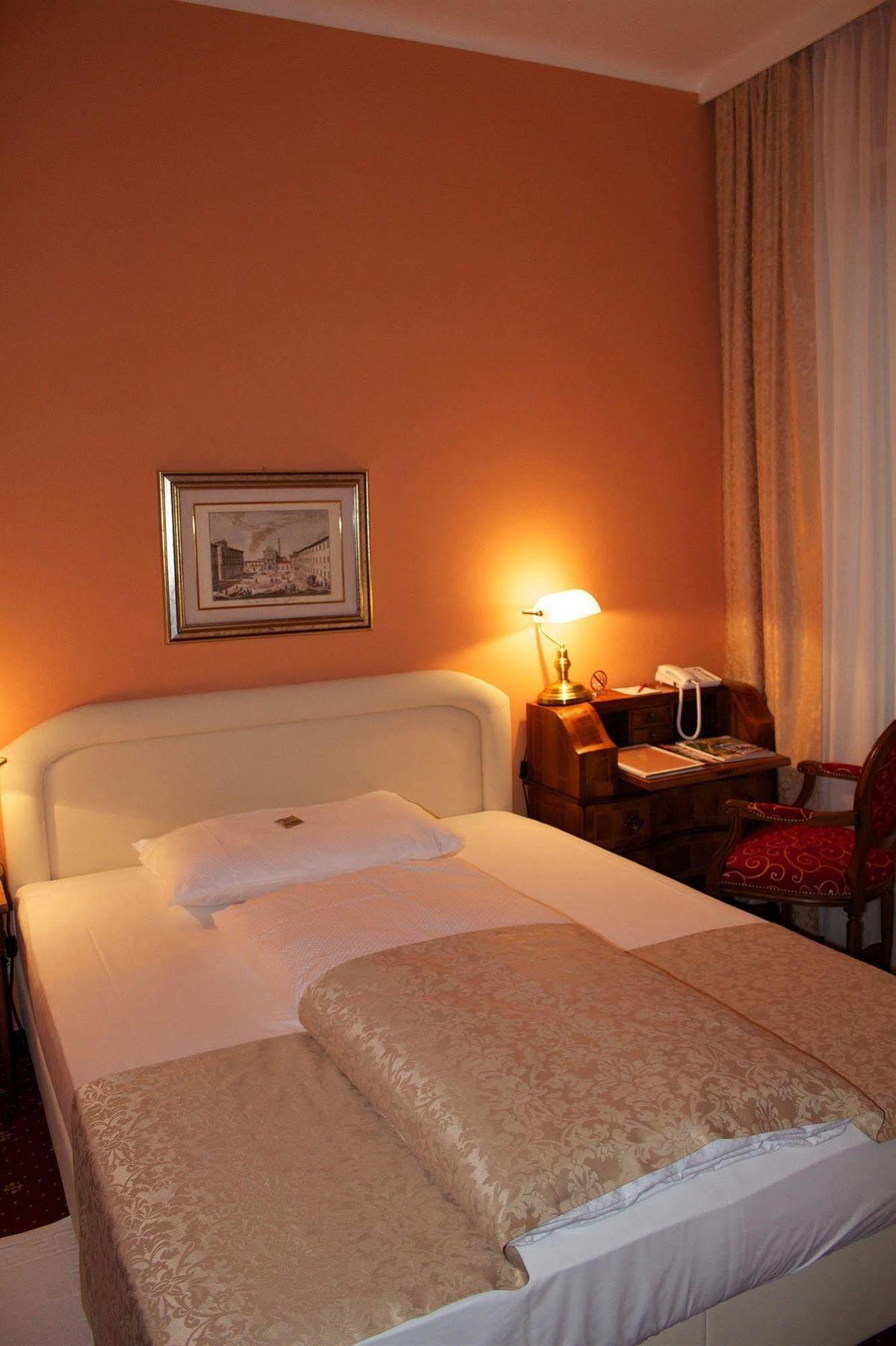 Hotel Vier Jahreszeiten Salzburg Ngoại thất bức ảnh