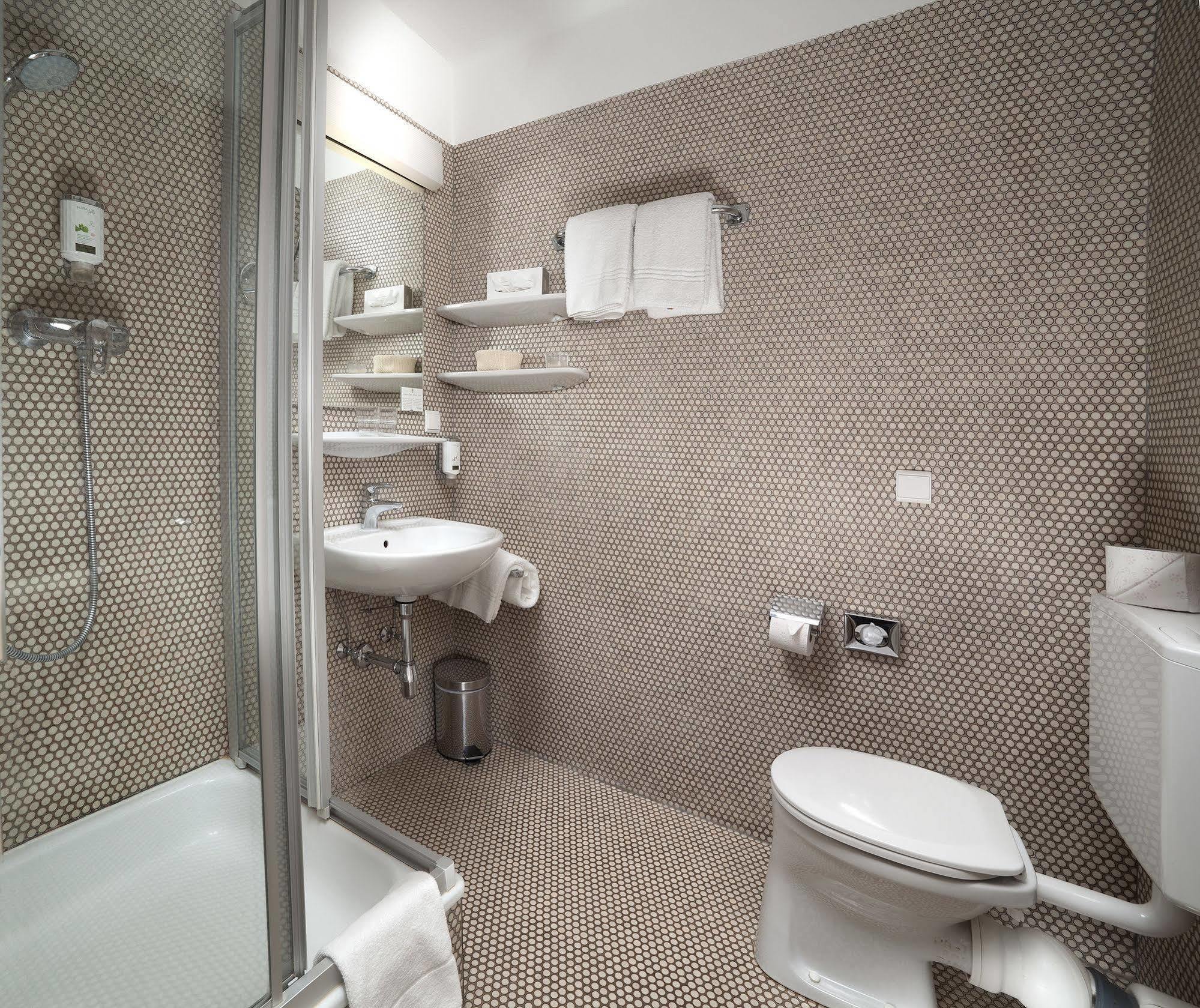 Hotel Vier Jahreszeiten Salzburg Ngoại thất bức ảnh