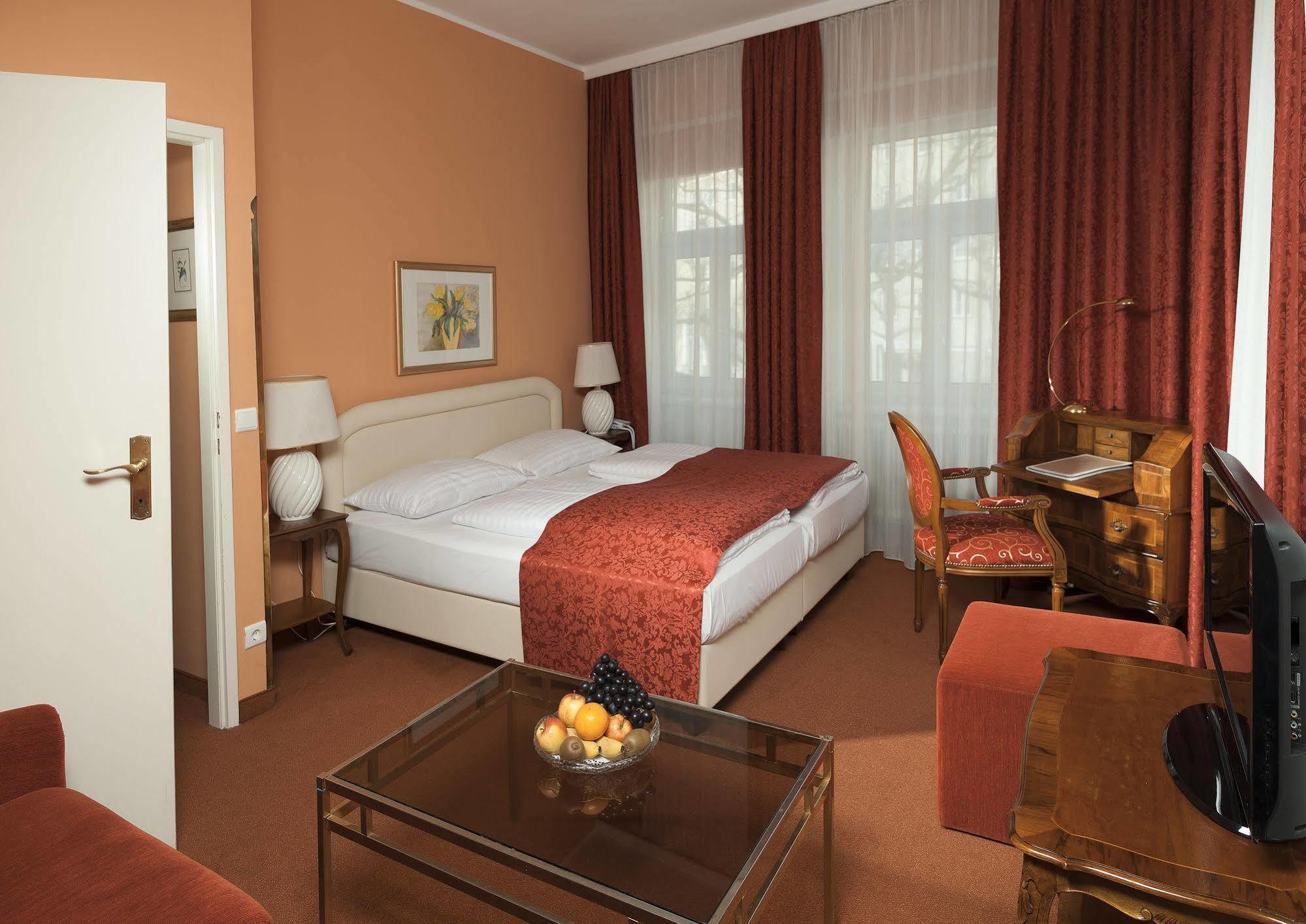 Hotel Vier Jahreszeiten Salzburg Ngoại thất bức ảnh